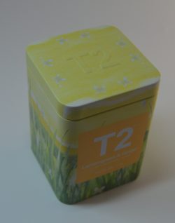 T2 Green mug & tea hamper - Image 5