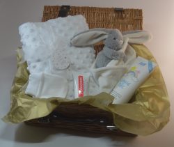 New baby gift hamper